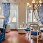 Maggio Blu By Mmega